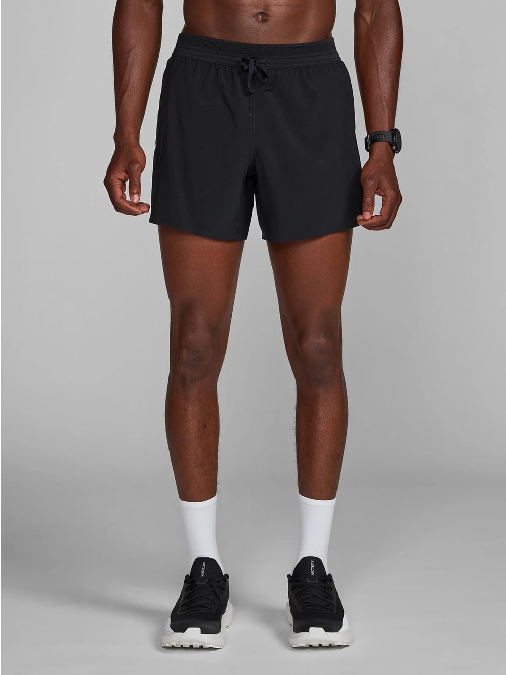 Janji Men’s 5” AFO Middle Short Ultra Black Medium